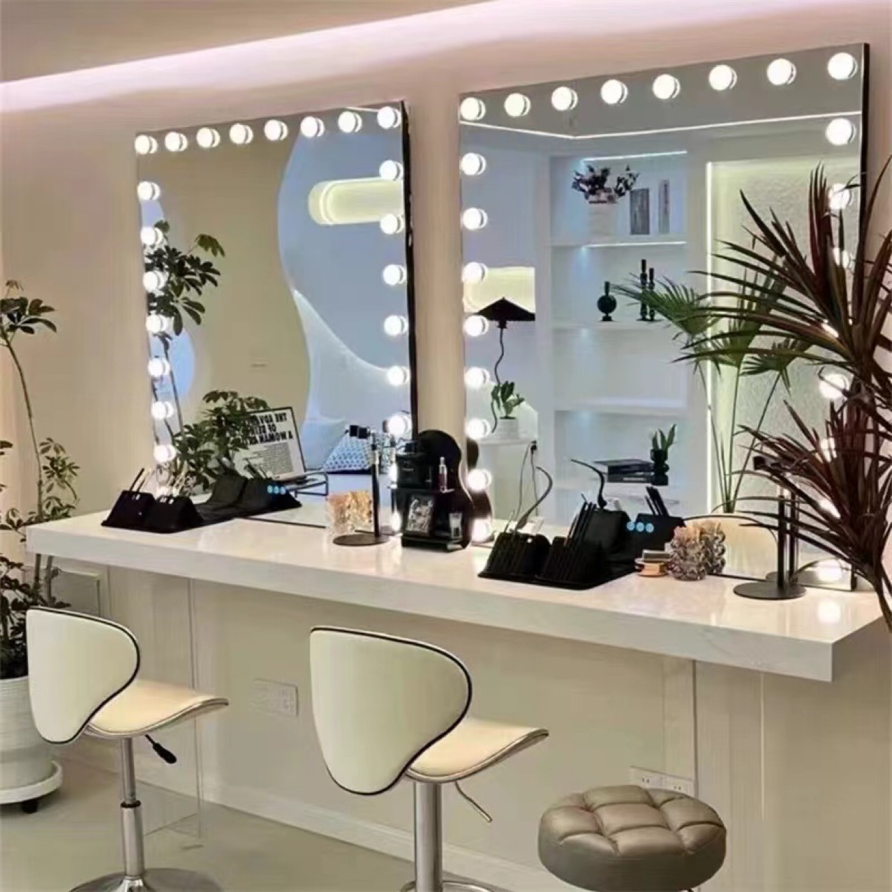 Makeup Vanity Table with Lamp  - Photo Beauty Makeup ulasan dan harga