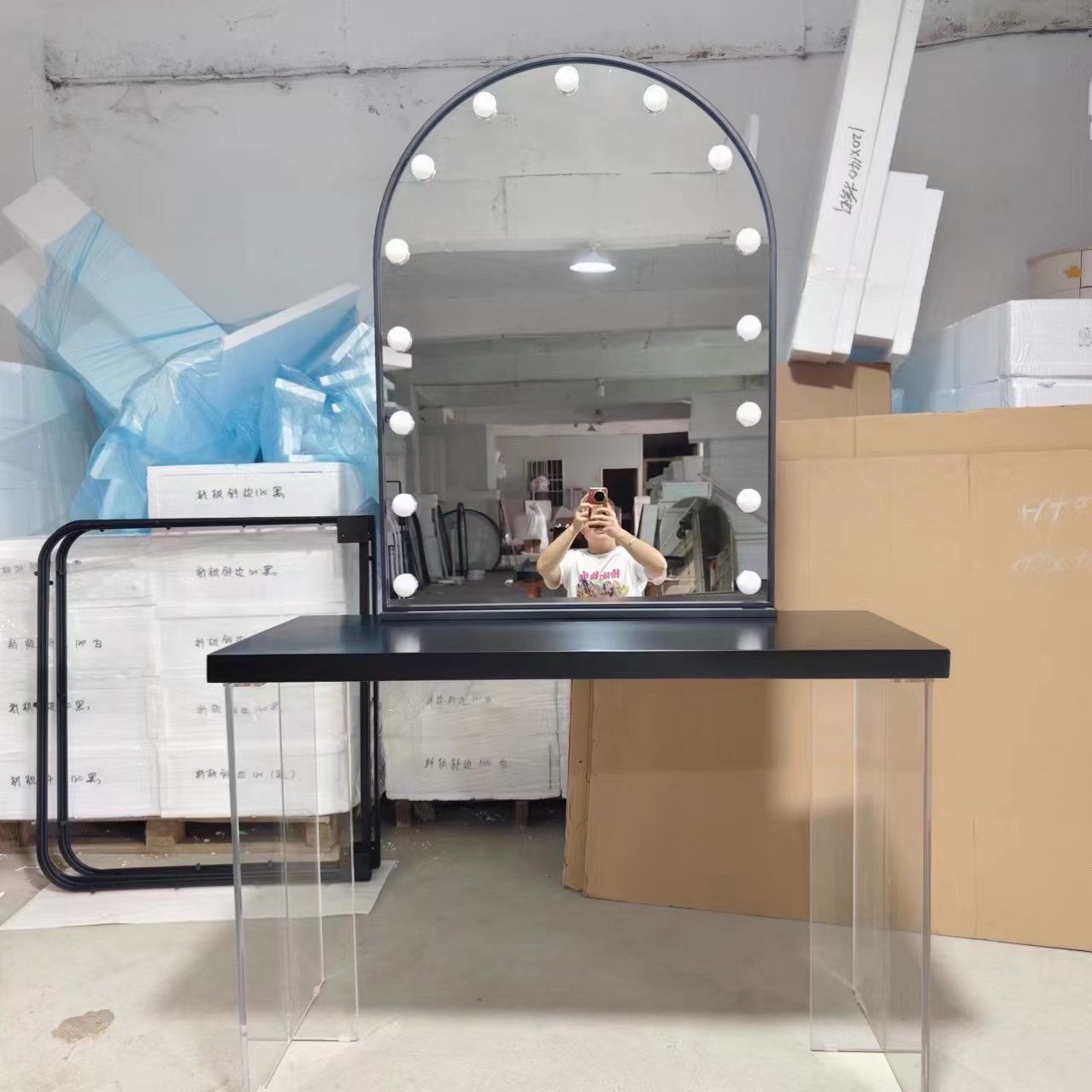 Makeup Vanity Table with Lamp  - Photo Beauty Makeup ulasan dan harga